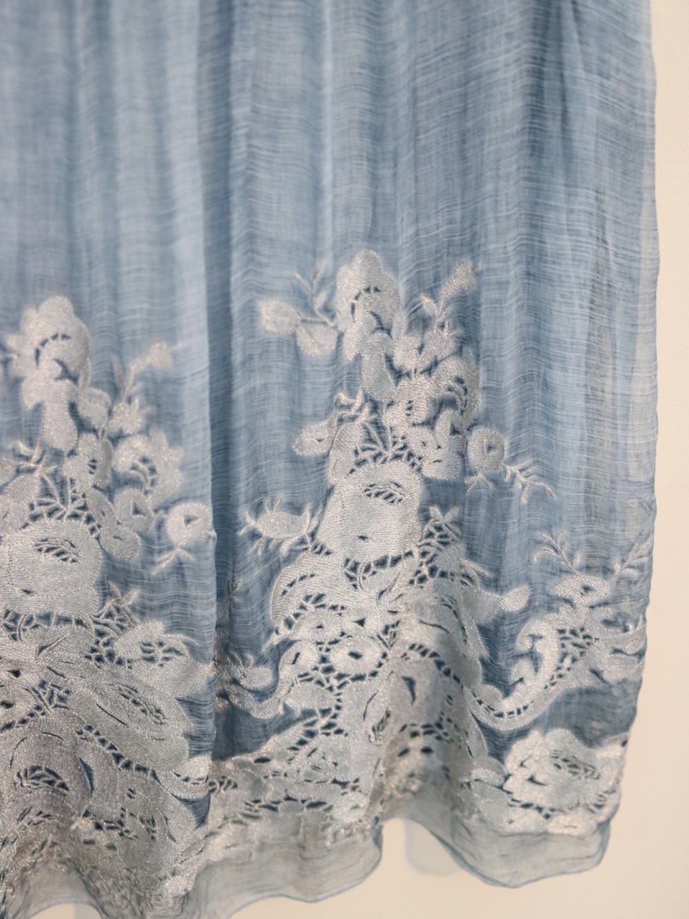 Soft Surroundings Pale Blue Sleeveless Tunic with White Floral Embroidery - Picture 3 of 4